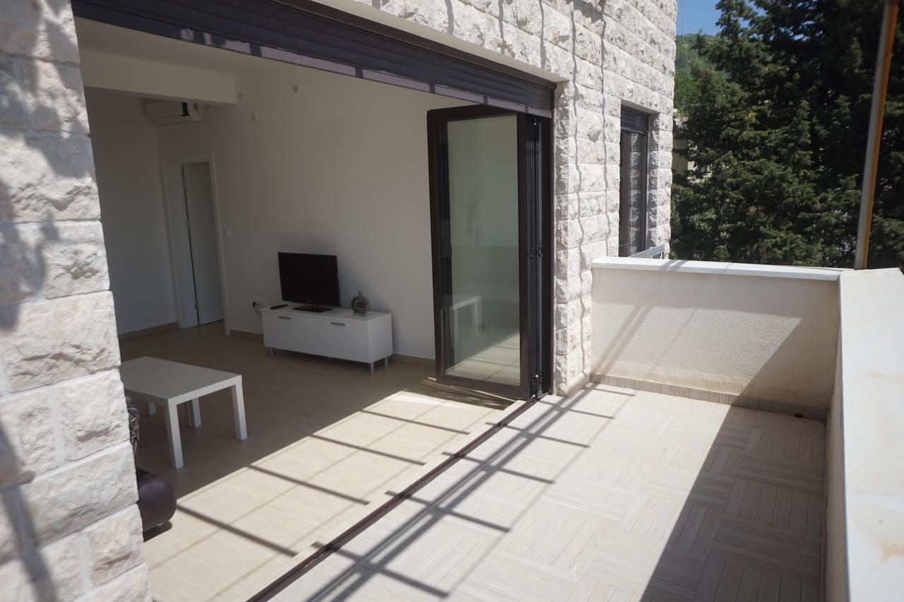 Apartments Minja Nerin Petrovac Bagian luar foto