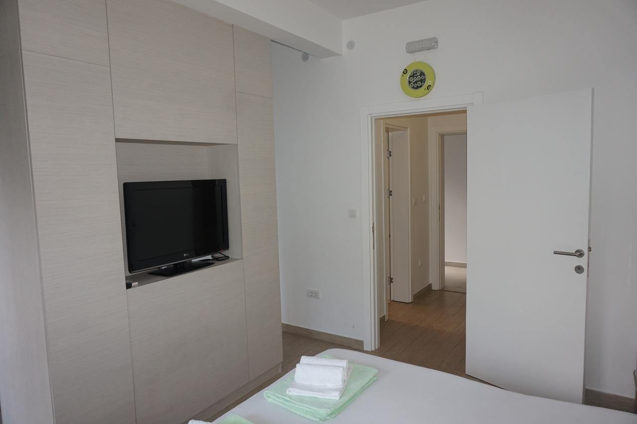 Apartments Minja Nerin Petrovac Bagian luar foto