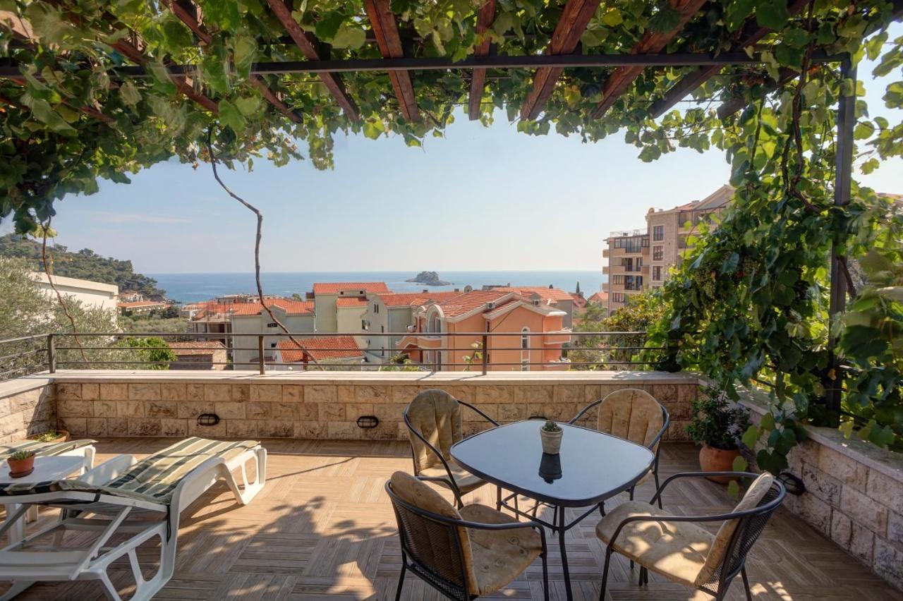 Apartments Minja Nerin Petrovac Bagian luar foto
